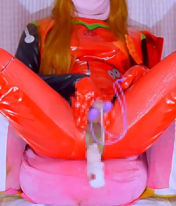 Two point blame squirting masturbation with plug suit cosplay [Evangelion Asuka] [transvestite, man&#39;s daughter]