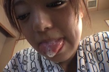 Yuki Rina&#39;s brim spitting handjob